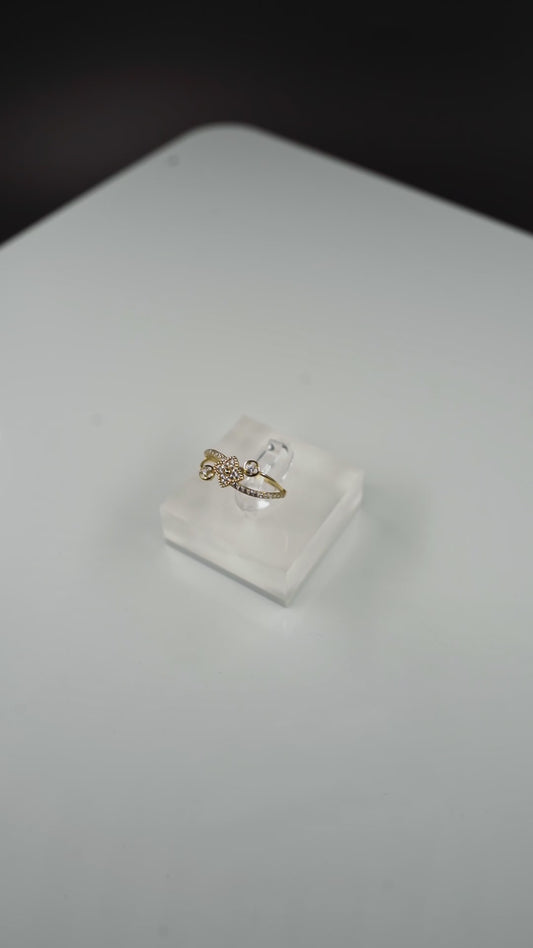 Lightweight Clover Ring – Size 8 (10K Gold with CZ Stones)