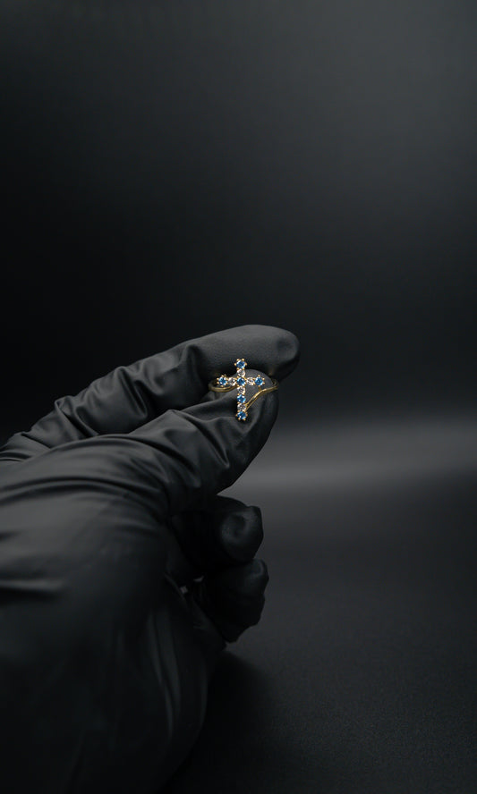 Women’s Lightweight CZ Stone Ring – 10K Gold