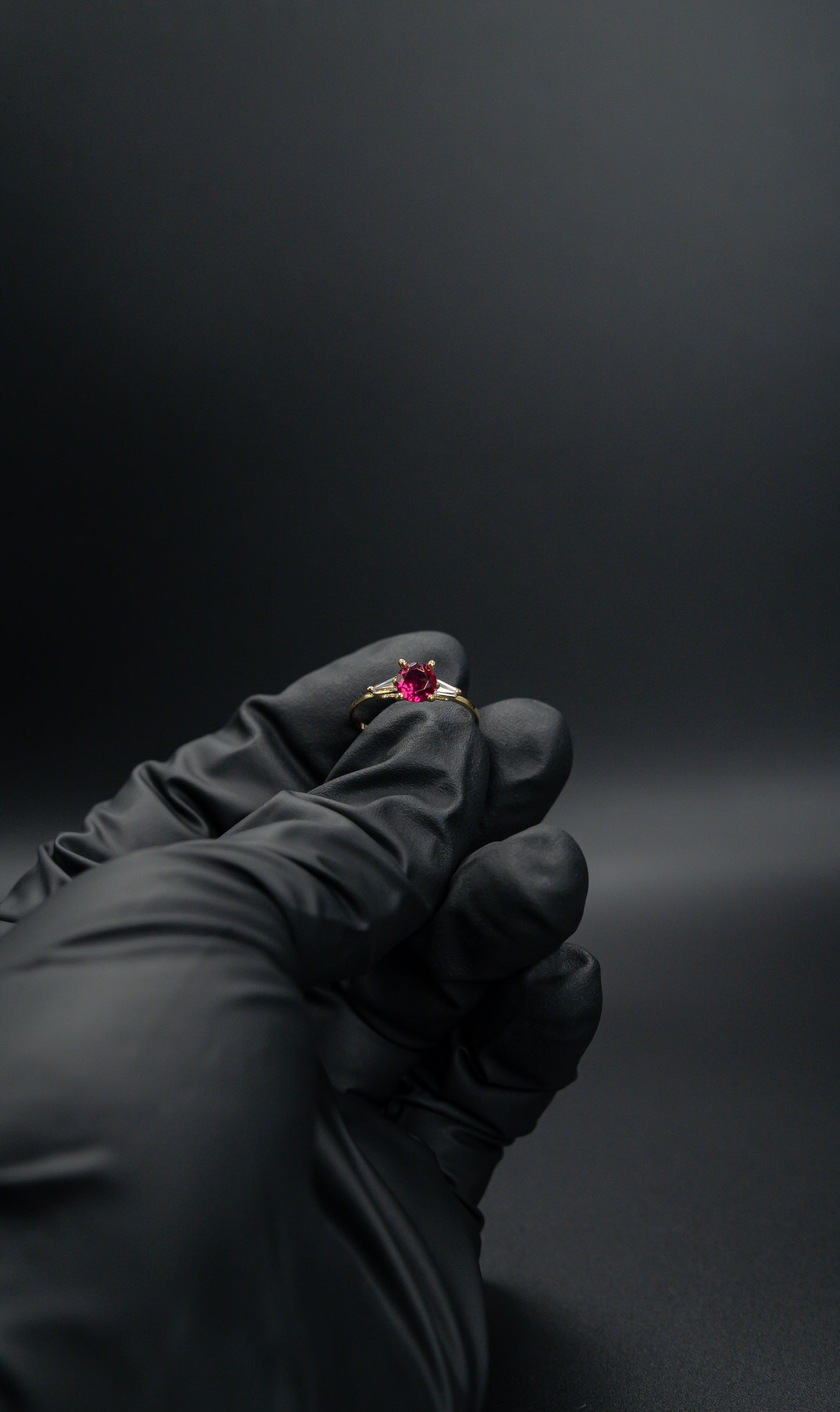Ruby Style Ring – Size 6.5