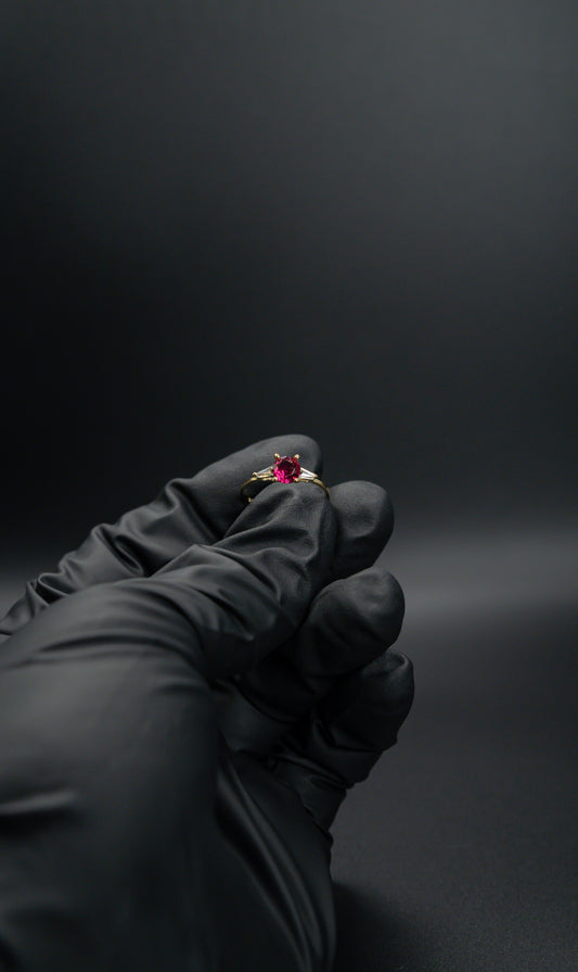 Ruby Style Ring – Size 6.5